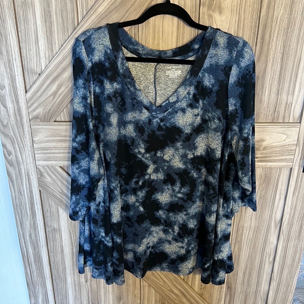 New without tags swing shirt by Lane Bryant (different shades of blue)